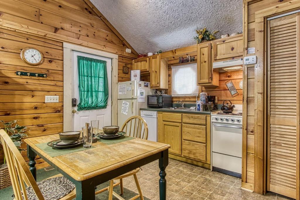 Forever Yours, Hot Tub, 1089 Of Free Attraction Tickets For Each Paid Day, Dollywood And More Pigeon Forge Zewnętrze zdjęcie
