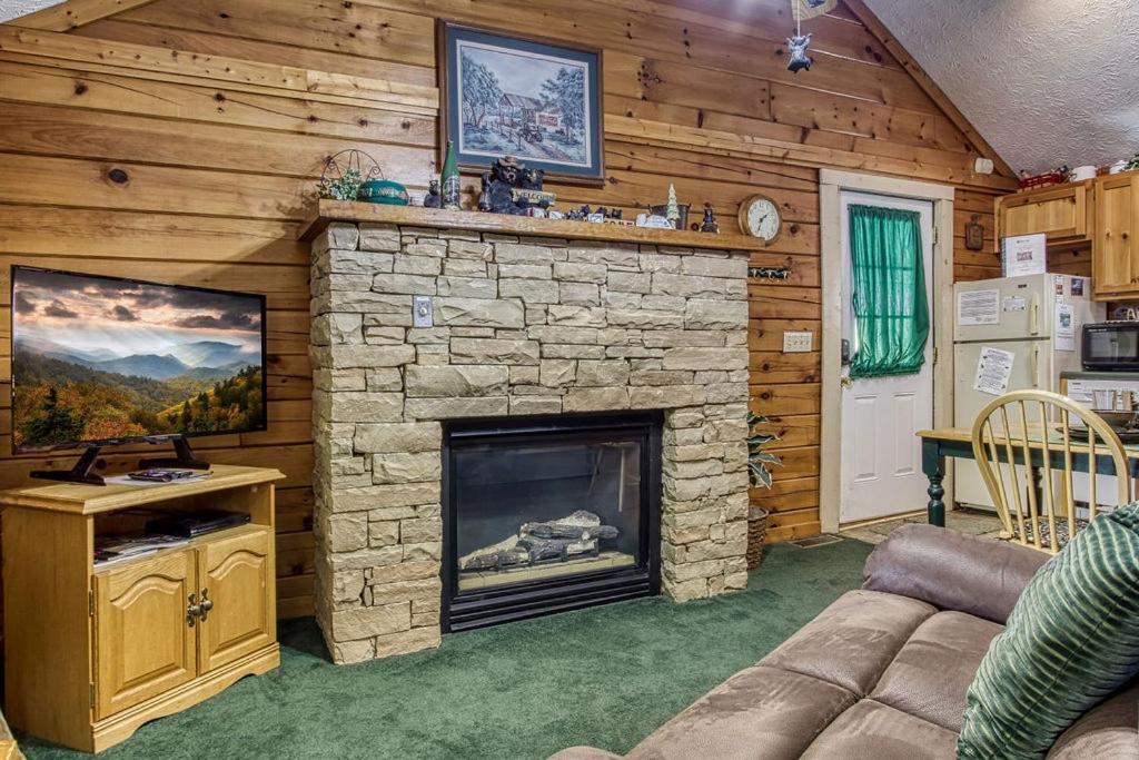 Forever Yours, Hot Tub, 1089 Of Free Attraction Tickets For Each Paid Day, Dollywood And More Pigeon Forge Zewnętrze zdjęcie