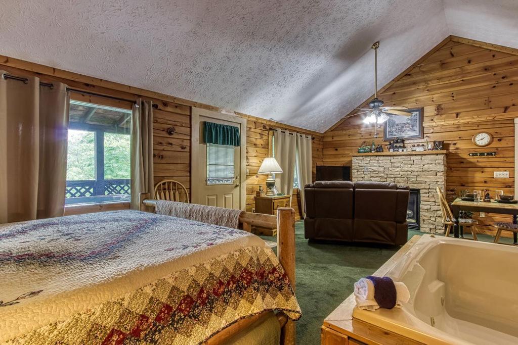 Forever Yours, Hot Tub, 1089 Of Free Attraction Tickets For Each Paid Day, Dollywood And More Pigeon Forge Zewnętrze zdjęcie